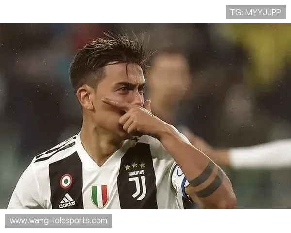 足球球星的魅力:盘点那些颜值与球技并存的超级球员 足球球星的魅力:盘点那些颜值与球技并存的超级球员